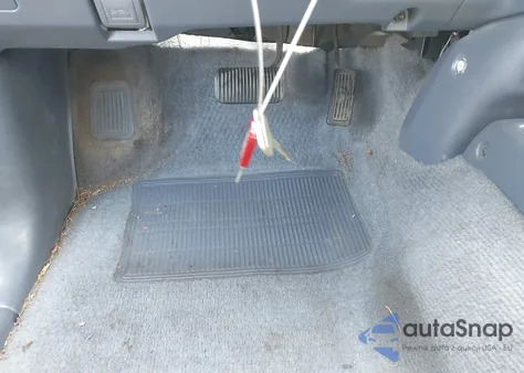 1998 Toyota Tacoma z USA, uszkodzony, nr VIN 4TAVL52N9WZ081003